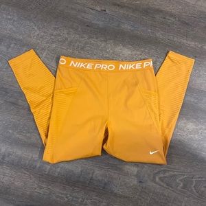 NWT Nike Pro Legging Tights